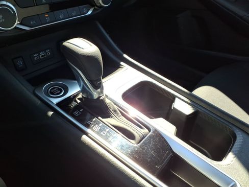 Used 2025 Nissan Sentra SV FWD image 20