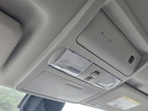 Certified 2025 Nissan Frontier SV AWD/4WD image 25
