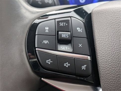 Used 2023 Ford Explorer Platinum w/ Technology Package image 30