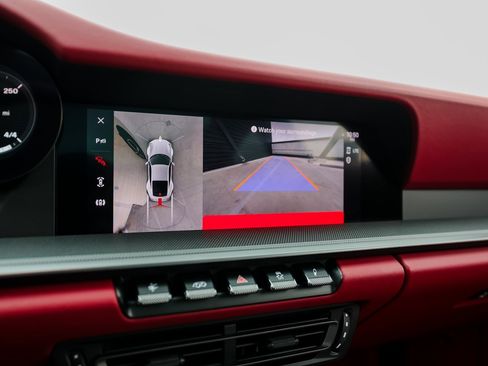 Certified 2022 Porsche 911 Carrera 4S image 19