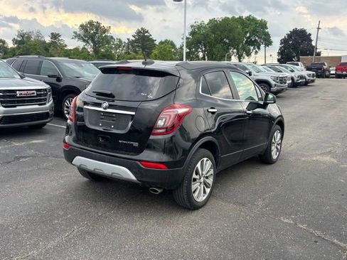 Used 2020 Buick Encore Preferred AWD/4WD image 5