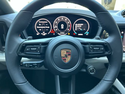 New 2026 Porsche Cayenne Coupe AWD/4WD image 30