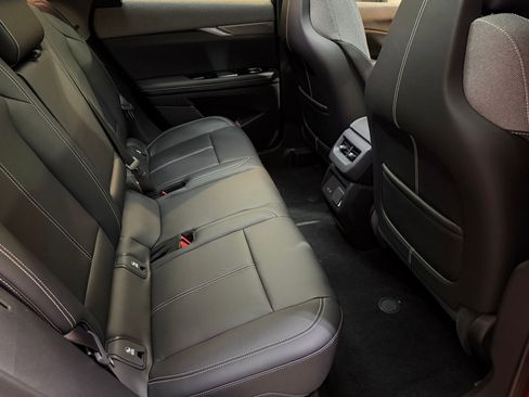 Certified 2025 Cadillac Optiq Sport 1 w/ LPO, Floor Liner Package AWD/4WD image 45