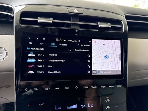 Used 2022 Hyundai Tucson Limited AWD/4WD image 24