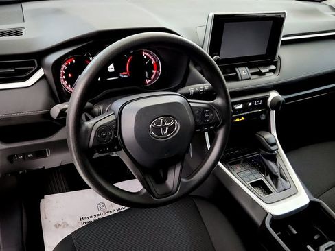 Used 2024 Toyota RAV4 LE AWD/4WD image 21