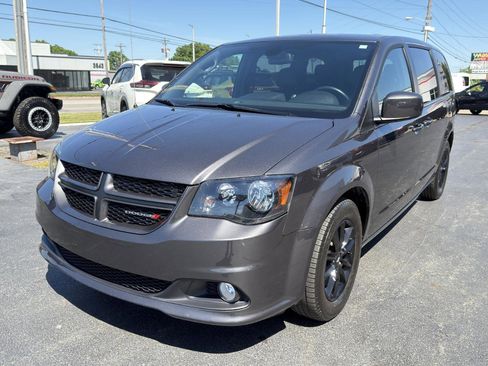 Used 2019 Dodge Grand Caravan GT w/ Safety Sphere Group FWD image 8