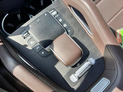 Used 2022 Mercedes-Benz GLS 450 4MATIC image 46