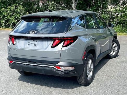 Used 2024 Hyundai Tucson SE AWD/4WD image 4