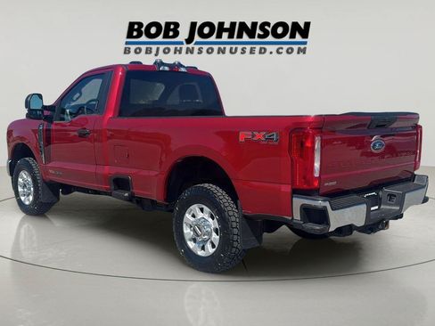Used 2023 Ford F350 XLT AWD/4WD image 5