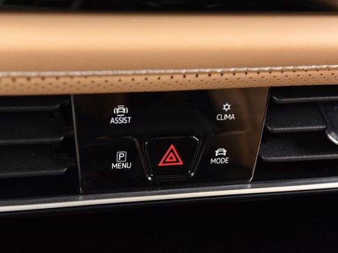New 2026 Volkswagen Atlas Cross Sport SEL AWD/4WD image 14