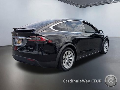 Used 2017 Tesla Model X 75D AWD/4WD image 3
