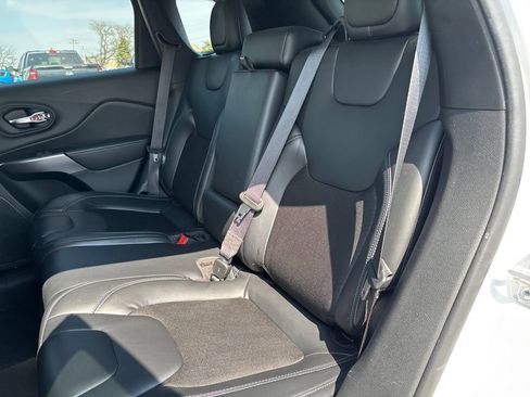 Certified 2020 Jeep Cherokee Latitude Plus image 26