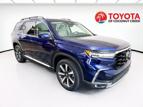 Used 2023 Honda Pilot Elite image 1
