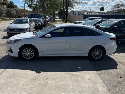 Used 2019 Hyundai Sonata SE image 2