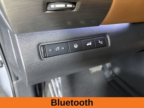 Used 2025 Nissan Pathfinder Platinum w/ Cargo Package FWD image 13