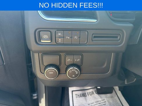 Used 2024 Chevrolet Tahoe LT RWD image 13