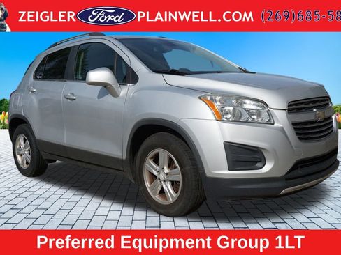 Used 2016 Chevrolet Trax LT FWD image 1