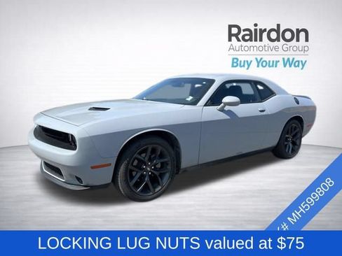 Used 2021 Dodge Challenger SXT w/ Blacktop Package RWD image 3
