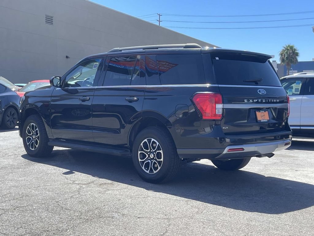 Used 2024 Ford Expedition XLT AWD/4WD image 29