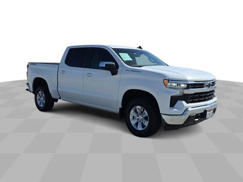 Used 2023 Chevrolet Silverado 1500 LT w/ Convenience Package II image 2