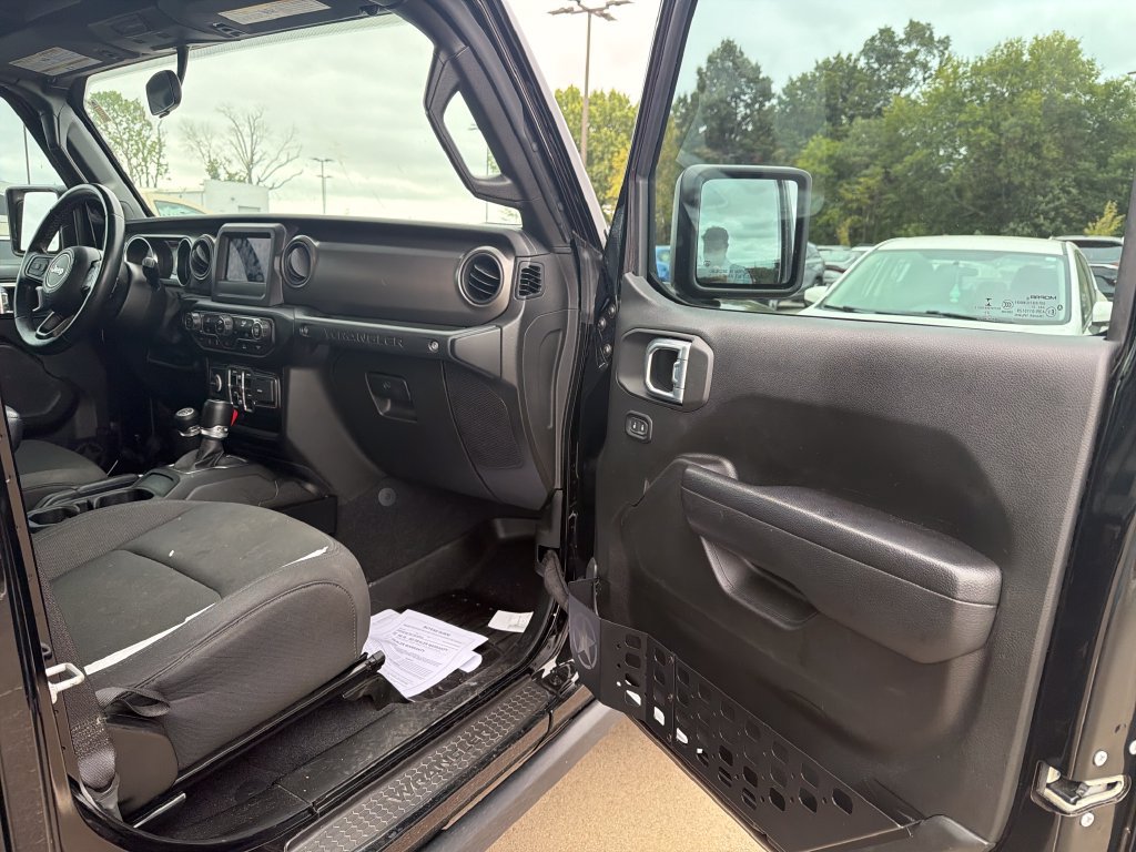 Used 2021 Jeep Wrangler Unlimited Sport AWD/4WD image 34