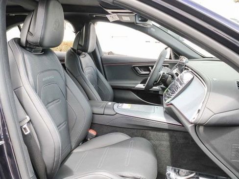 New 2025 Mercedes-Benz E 53 AMG e 4MATIC Sedan image 16