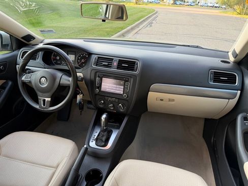 Used 2014 Volkswagen Jetta TDI FWD image 17