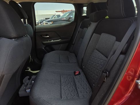 Used 2026 Nissan Kicks SV FWD image 21