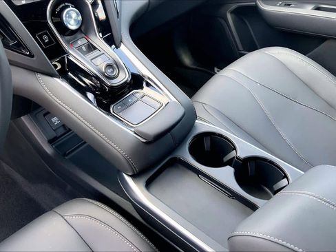 Used 2026 Acura RDX SH-AWD image 16