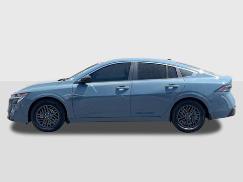 New 2027 Nissan Sentra SV w/ Floor Mat Package FWD image 2