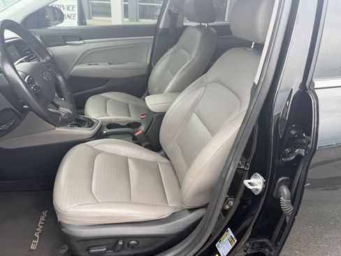 Used 2020 Hyundai Elantra Limited FWD image 8