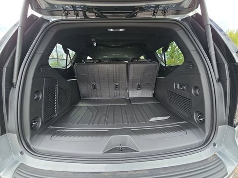 New 2026 Chevrolet Suburban LT w/ Comfort Package AWD/4WD image 27
