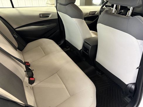 Used 2022 Toyota Corolla LE image 21