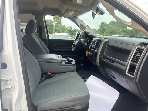 Used 2015 RAM 2500 Tradesman w/ Chrome Appearance Group AWD/4WD image 21