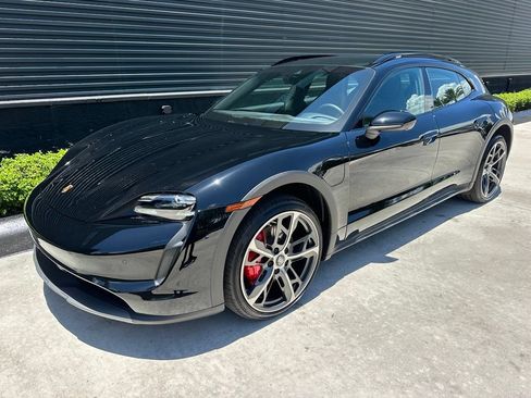 Certified 2024 Porsche Taycan 4S AWD/4WD image 7