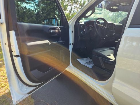 Used 2026 GMC Sierra 1500 Pro w/ Pro Value Package AWD/4WD image 10