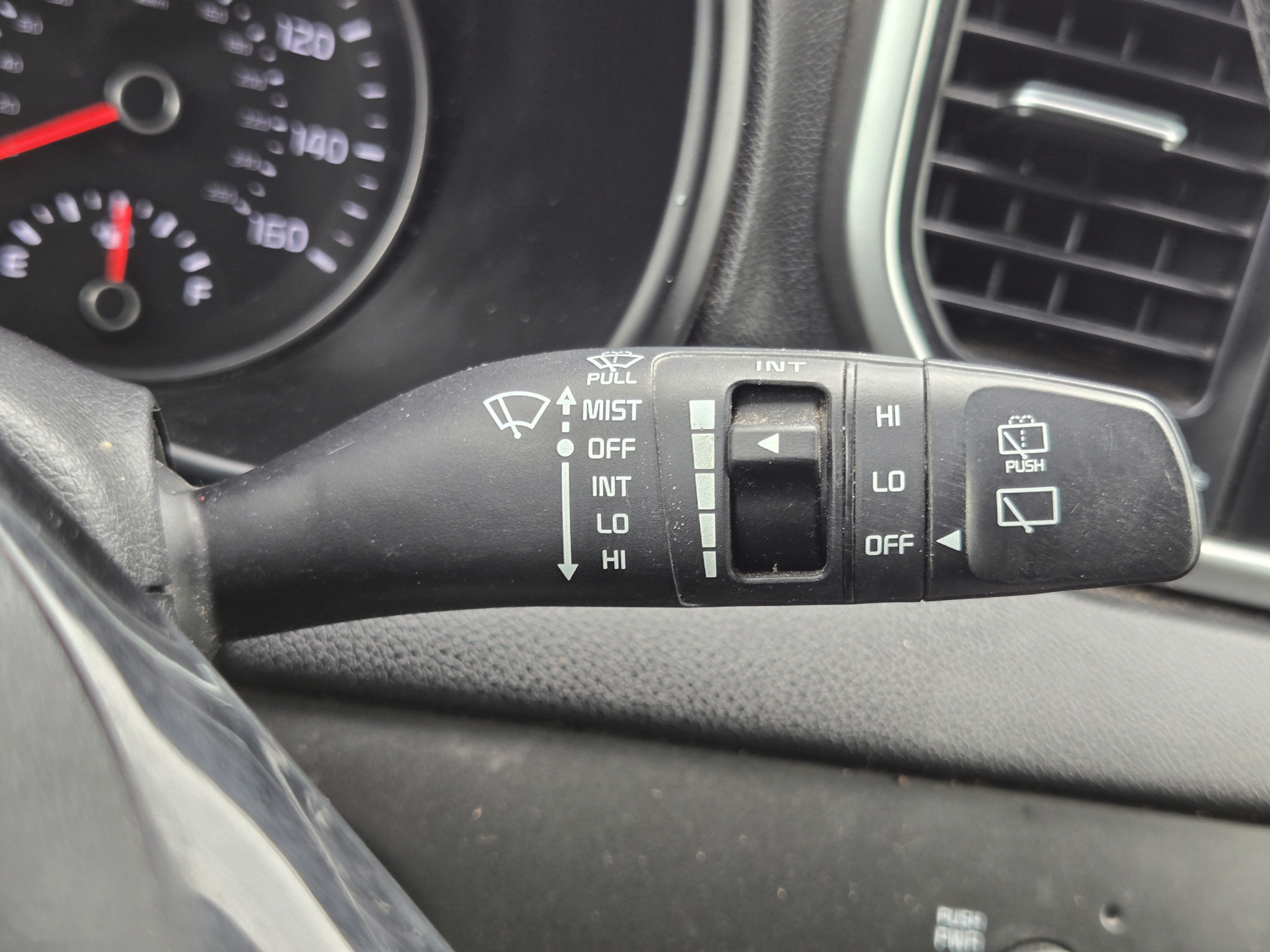 Used 2020 Kia Sportage LX w/ LX Popular Package AWD/4WD image 17