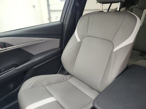 Used 2026 Toyota Camry SE w/ Convenience Package FWD image 16