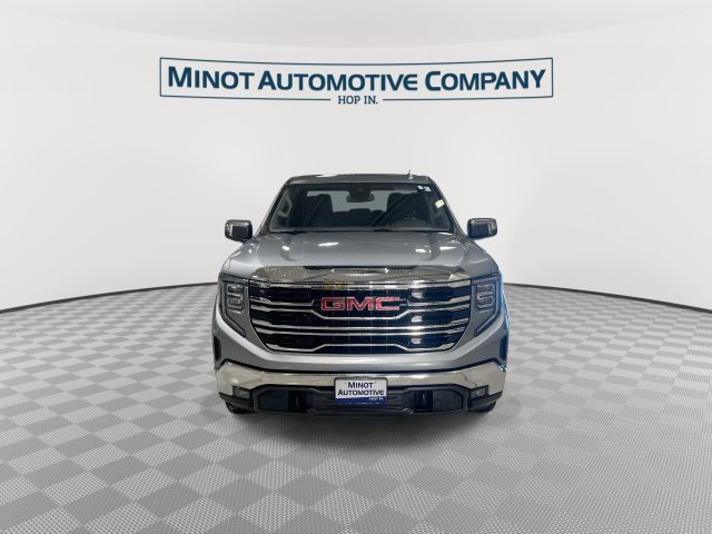Used 2025 GMC Sierra 1500 SLT AWD/4WD image 3