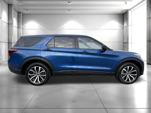 Used 2021 Ford Explorer ST w/ Equipment Group 401A AWD/4WD image 9