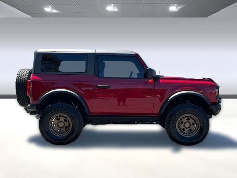Certified 2025 Ford Bronco 2-Door w/ Sasquatch Package AWD/4WD image 8