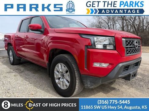 Used 2022 Nissan Frontier SV image 1