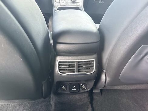 Used 2021 Hyundai Santa Fe Limited FWD image 15