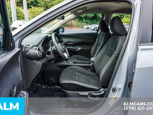 Used 2023 Nissan Kicks SV FWD image 18