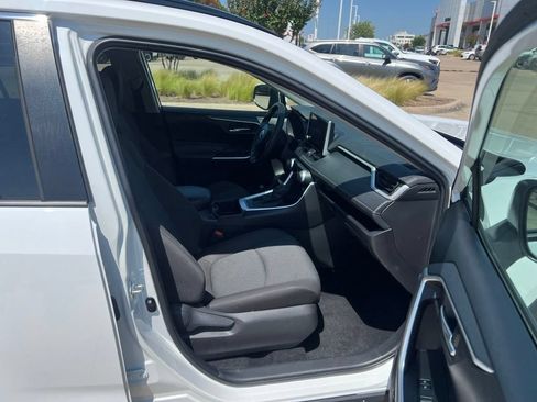Used 2024 Toyota RAV4 XLE AWD/4WD image 16