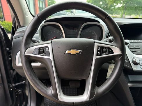 Used 2017 Chevrolet Equinox LT AWD/4WD image 30