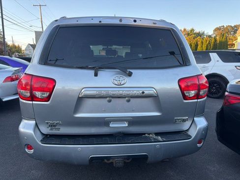 Used 2010 Toyota Sequoia Limited image 12