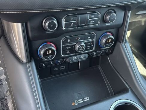 Used 2024 Chevrolet Tahoe Premier RWD image 30