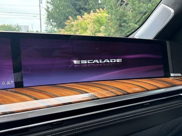 Certified 2025 Cadillac Escalade Sport Platinum w/ LPO, ONYX Package AWD/4WD image 29