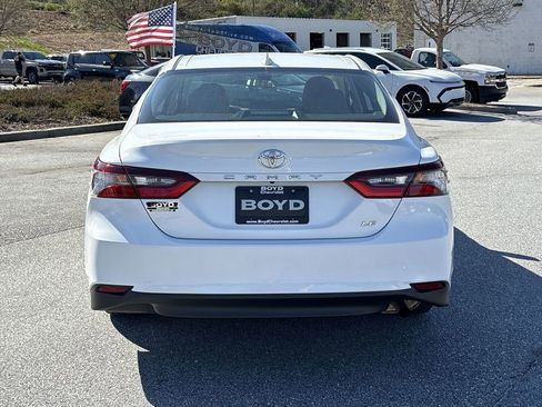 Used 2024 Toyota Camry LE FWD image 8